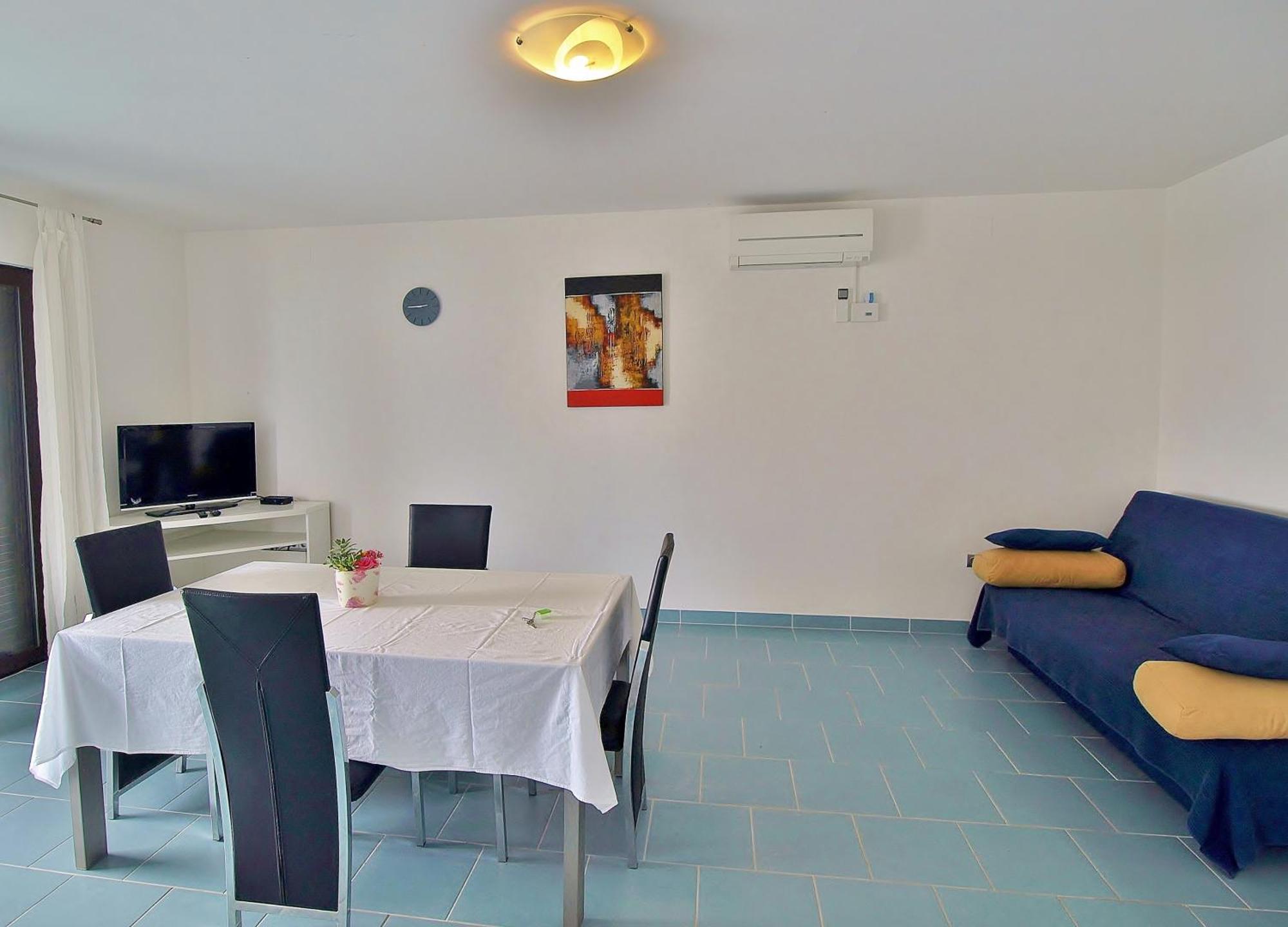 Apartments Eufemija ราบ ภายนอก รูปภาพ