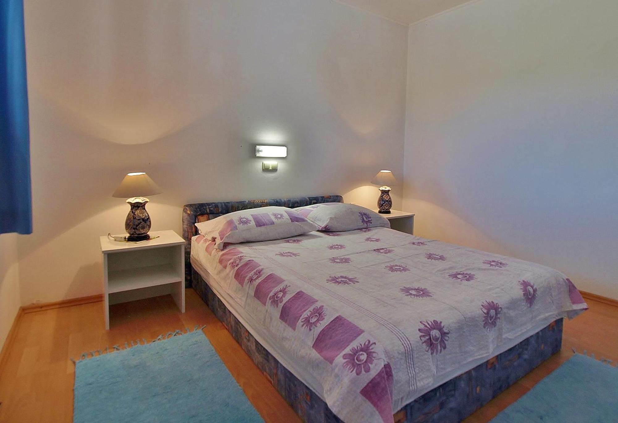 Apartments Eufemija ราบ ภายนอก รูปภาพ